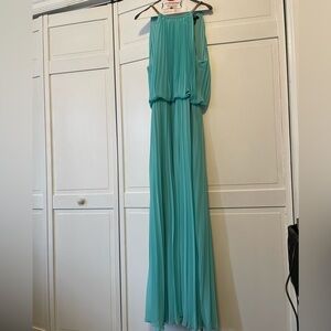 Elegant Teal Maxi Dress